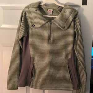 Avalanche Outdoor top